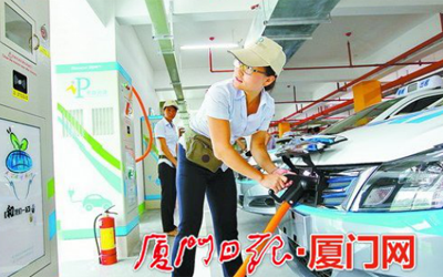 新能源汽車時(shí)代！四信無(wú)線通信終端助力市政充電站建設(shè)